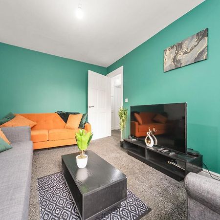 Exclusive House For Contractors And Families Villa Bradford  Eksteriør bilde