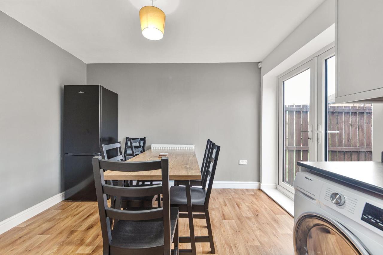 Exclusive House For Contractors And Families Villa Bradford  Eksteriør bilde