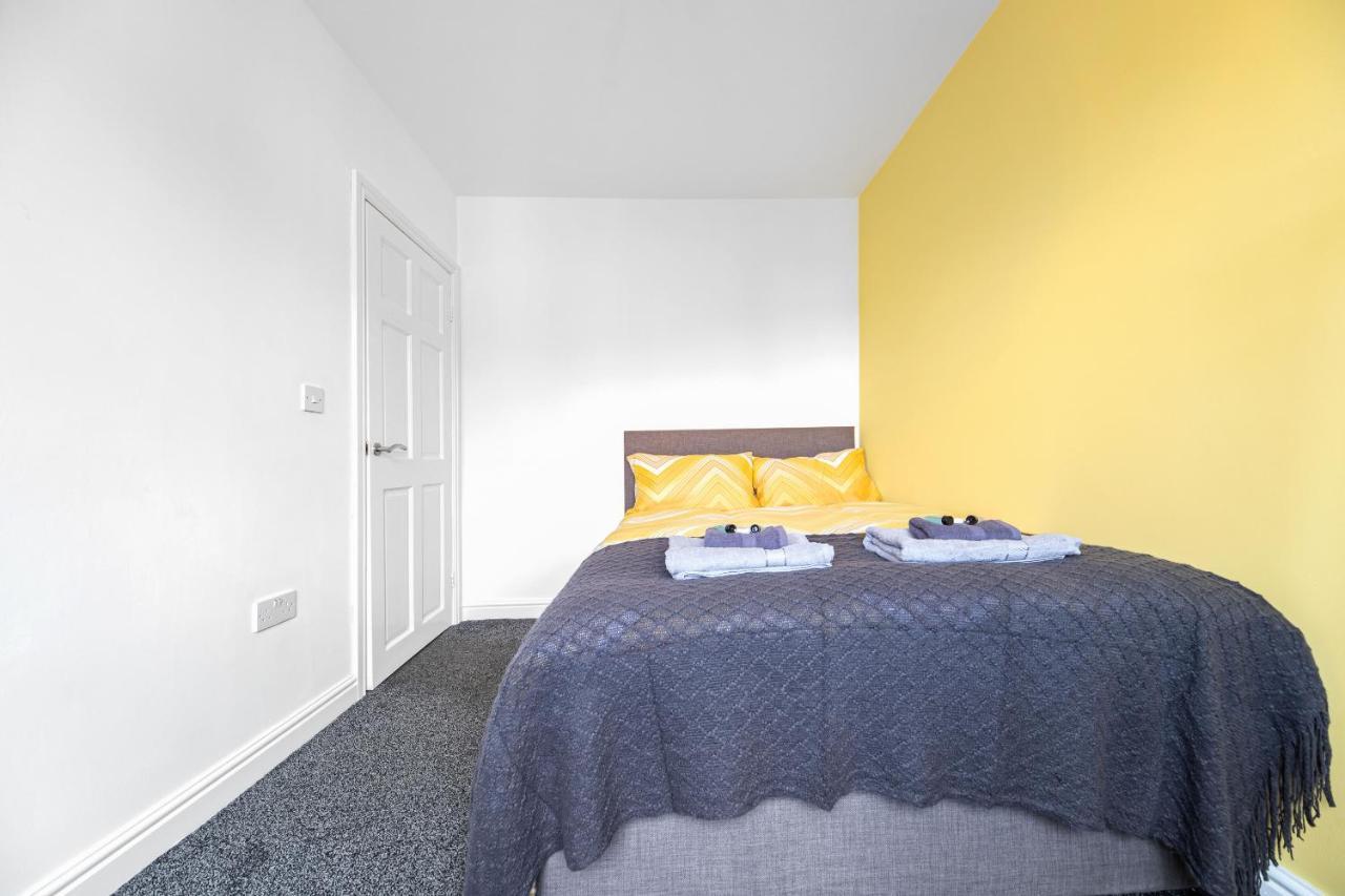 Exclusive House For Contractors And Families Villa Bradford  Eksteriør bilde